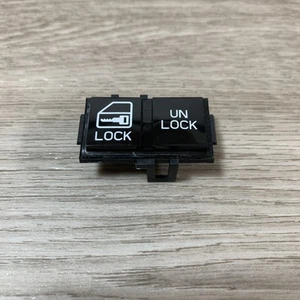 NOS Corvette Door lock switch - 1984-85 NOS - GM# 20344293 LEFT HAND - Foto 1 di 2
