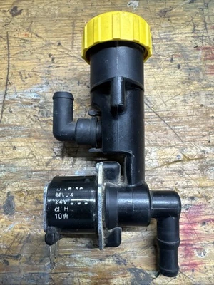 Water Solenoid and filter assembly For Autoscrubber 24volt 10w - Image 1 of 4