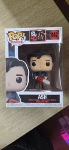 Funko Pop Ash Evil Dead Vinyl Actionfigur - 1142 mit Protector - Bild 1 von 6