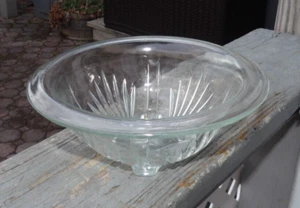 Vintage Rolled Top Edge Clear Glass Mixing Bowl Starburst Pressed Glass Lt Green - Picture 1 of 7