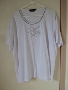 NWOT GIVONI WHITE SHORT SLEEVE TOP WITH DIAMONTE GRAPHIC SIZE 24. NEVER WORN. - Picture 1 of 4