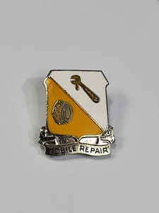 Mobile Repair Lapel Pin US Army 71st Ordnance Battalion DUI Active 1949-1965 - Picture 1 of 5