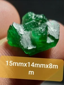 7.55crt Schöner tiefgrüner Smaragd beendet unbeschädigter Cluster@swat Pakistan - Bild 1 von 11