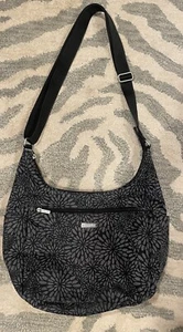 Baggallini Midnight Blossom Crossbody Bag Purse Black Gray Travel - Picture 1 of 8