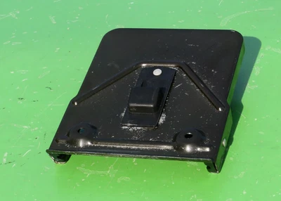 HONDA ACCORD 90-93 FRONT DASH ASHTRAY HOLDER 06778-SM4-000 原始设备制造商安装 LX EX SE DX — 第 1/4 张图片