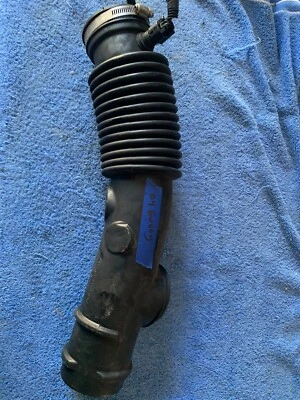 2002-2005 02 03 04 05 GMC ENVIADO/Trailblazer 4,2 L filtro de aire conducto 15181115 OEM Foto 1 de 4