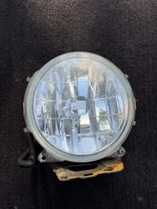 SUBARU LEGACY BHE OUTBACK PASSENGER SIDE LEFT HAND SIDE FOG LAMP LIGHT - Picture 1 of 6