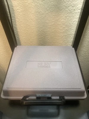 Nuevo de Lote Antiguo Nuby Gameboy Estuche Rígido 1990 Tetris Mario Pokemon Caja de Almacenamiento BUENO Foto 1 de 4