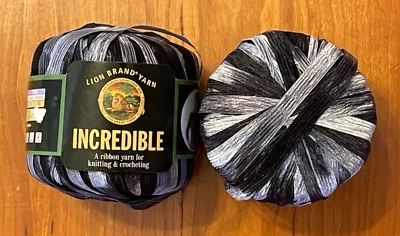 Lote de 2 Hilos de Cinta INCREÍBLES Marca León / Colorway 'Acent on Black' Foto 1 de 4