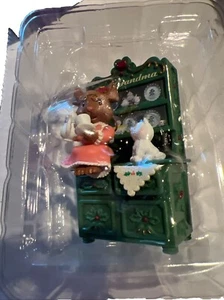 Mistletoe Magic grandma on China hutch #9701762 NIB - Picture 1 of 2