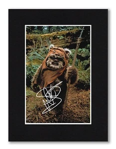 FOTO firmada por Warwick Davis 8X6 de montaje preimpresión lista para enmarcar regalo de Star Wars - Imagen 1 de 3
