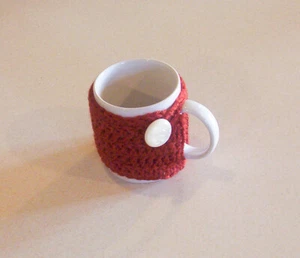 Acogedora taza de café naranja de ganchillo a mano - Imagen 1 de 4