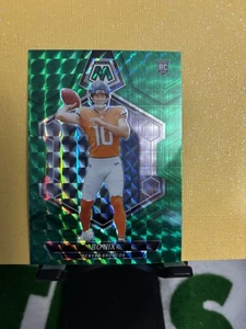 2024 Panini Mosaic - Rookies Bo Nix #312 Green Mosaic Prizm (RC) - Picture 1 of 4