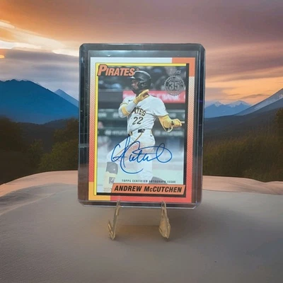 ANDREW MCCUTCHEN 2025 TOPPS ACTUALIZACIÓN SERIE 1990 AUTÓGRAFO B AUTO Q3646 Foto 1 de 2
