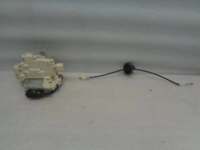 Actuador de cierre de puerta delantera derecha OEM AK912195 Audi A4 Quattro 2005-2008 Foto 1 de 4