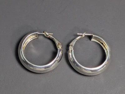 JCM 925 Sterling Silver Hoop Earrings 1" Leverback - Image 1 of 4