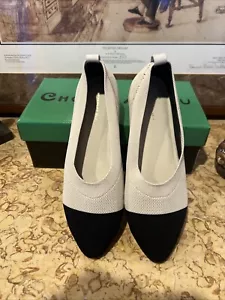 Nuove scarpe Chocolat Blu Bloom nero bianco sporco maglia punta piatta taglia 9 Rt $149 - Foto 1 di 11