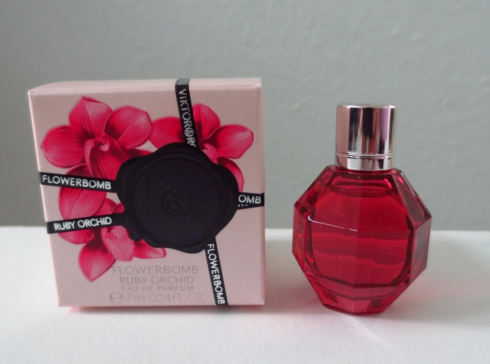 PARFUM MINIATUR FÜR SAMMLUNG  FLOWERBOMB RUBYORCHID VIKTOR&ROLF EDPARFUM 7 ml - Photo 1/1