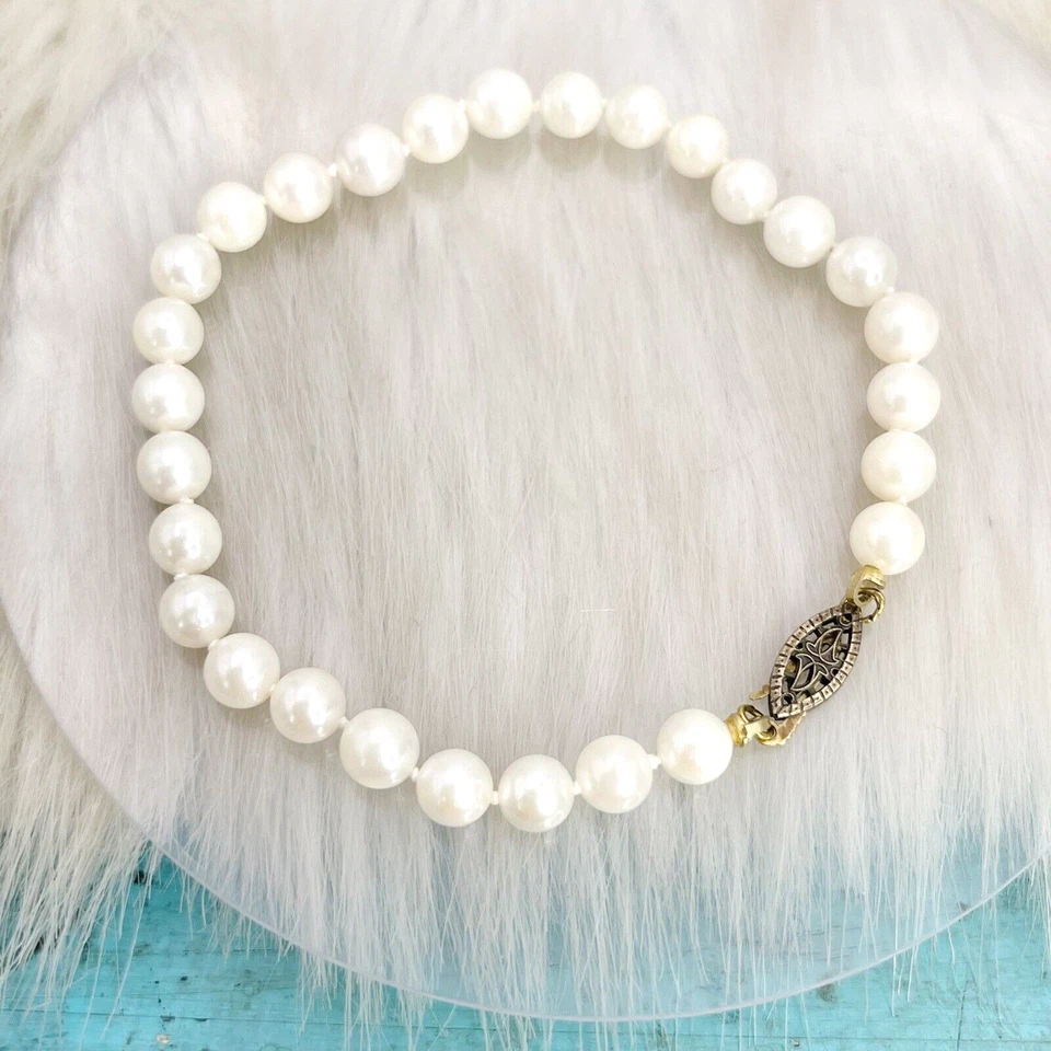 Vintage 6mm Cultured Pearl Bracelet Gold Over Sterling Silver Filigree Clasp 7.5 - Image 1 of 1