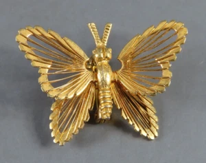 VTG Smaller Size 1" MONET GOLD TONE Pin or Brooch BUTTERFLY w/WIRE WRAPPED WINGS - Picture 1 of 4