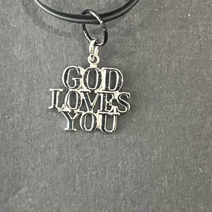 CIONDOLO CIONDOLO TIFFANY & CO. GOD LOVES YOU STERLING FIRMATO FONDO DI MAGAZZINO - Foto 1 di 4