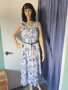 Tommy Hilfiger ärmelloses Kleid blau-weiß Blumen 16 - Bild 1 von 11