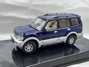 🇺🇦 1:43 AutoArt Mitsubishi Pajero LWB Blue  Paper package lost & LOOK PHOTOS - Picture 1 of 15