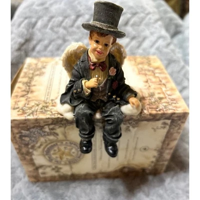 Boyds Wee Folkstone Tuxworth J. Cummerbund Estante Cuidador Boda Caprichoso Ángel Foto 1 de 4