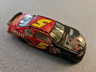 TERRY LABONTE 2004 CHEVY CHEEZ IT KELLOGG'S SPIDERMAN DIECAST 1/64 - Image 1 of 4