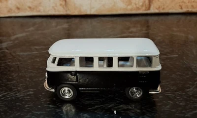 Kinsmart Volkswagen Classic Bus (1962) 1/64 Scale Pull Back Model - VGC - Image 1 of 4