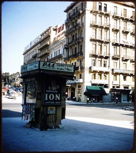 Kiosk Peripteron ATHENS Greece - 1950s Stereo Realist 3D Slide #1726 - Picture 1 of 3