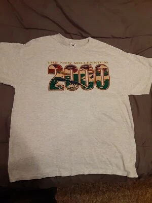 Camiseta Millennium 2000 XL Millennium Foto 1 de 3
