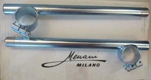 Barras con clip universales se ajustan a tubos de horquilla de 28 mm ángulo 5% - Menani Racing AM403-28-5 - Imagen 1 de 1
