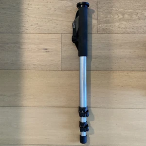 Manfrotto 681 Italy Monopod 26" Expands to 63" - Picture 1 of 9