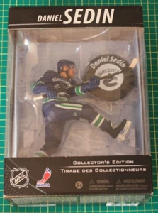 McFarlane Toys: Vancouver Canucks Daniel Sedin Collectors Edition New in Box - Picture 1 of 6
