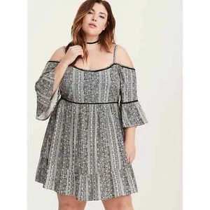 NWT Torrid Mixed Print Off Shoulder Bell Challis Dress Plus Size: 0X (12) - Picture 1 of 4