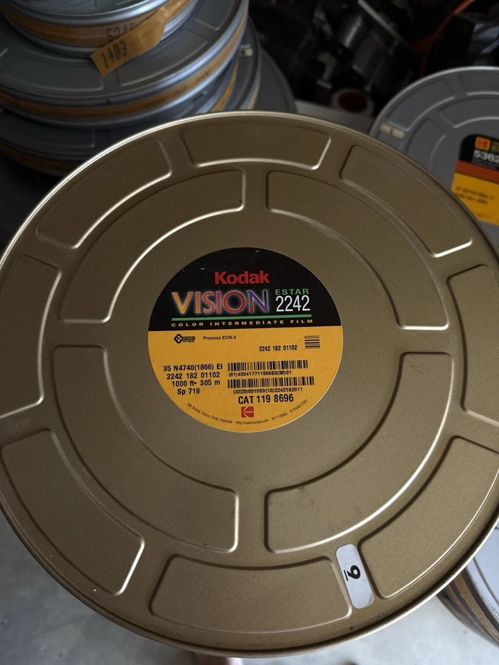 KODAK VISION 2242 BASE ESTE 35 MM PELÍCULA NEGATIVA ROLLO 2000 PIES Foto 1 de 1