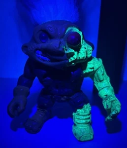 Vintage BATTLE TROLLS Glow Trollminator GID Terminator Troll Hasbro 1992 Rare - Picture 1 of 9