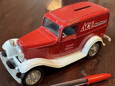 老式 ERTL 1932 福特送货 Van Ace 硬件压铸硬币银行  — 第 1/4 张图片