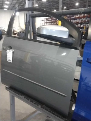 Nissan Sentra 2009 puerta delantera derecha gris 110997, 162 k millas, usado Foto 1 de 2