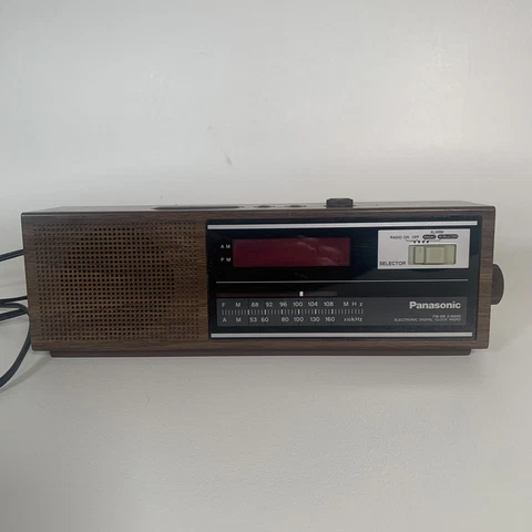 Vintage Panasonic Flip Clock Radio RC-6030 AM FM Alarm Works Cover