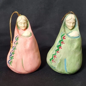 2er Set - Vintage Silvestri Südwesten Madonna & Kind Keramik Weihnachtsschmuck  - Bild 1 von 7