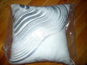 New Sferra Kelly Wearstler Doheny Decorative Pillow - White - Picture 1 of 1