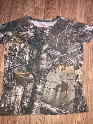 Game Winner Ladies Medium Realtree Camo Short Sleeve Shirt - Image 1 of 4