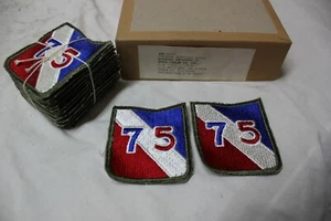 De colección Segunda Guerra Mundial Edición Militar de EE. UU. 75a División de Infantería Militar 2 Parches A - Imagen 1 de 4
