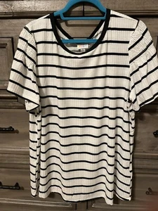 Xl LuLaRoe Stephanie Flutter Smock Sleeve Top Fits 16/18 - Picture 1 of 3