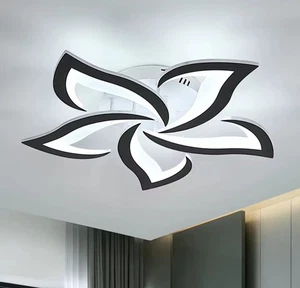 Plafoniera LED 60W Moderno Luce Fredda Lampadario Fiore Soggiorno Camera Design - Foto 1 di 4
