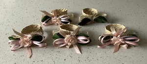 VINTAGE WOVEN FLORAL NAPKIN SERVIETTE RINGS HOLDERS ~ SHABBY CHIC - Picture 1 of 2