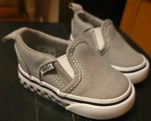 Vans Toddler Boy's Asher V Checker Sidewall Drizzle Grey Skate Shoes Size 2 - Picture 1 of 3