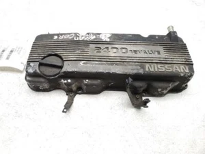 1996-1997 Nissan Pickup TNISSAN Valve Cover OEM 13264-0S301 - Picture 1 of 8
